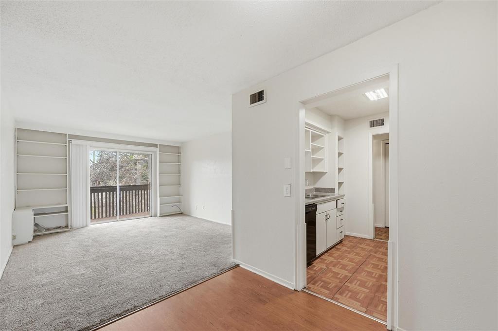 4845 Cedar Springs Road 267 Property Photo 6