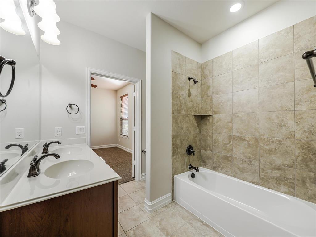 1728 Hacienda Heights Lane Property Photo 18