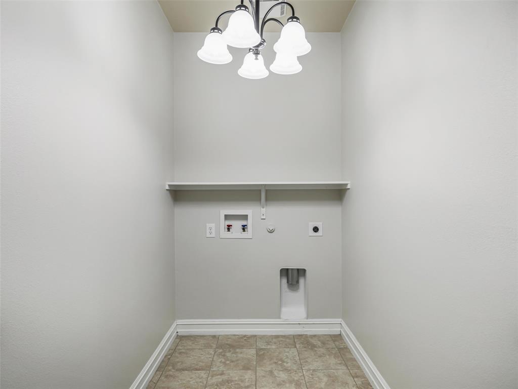 1728 Hacienda Heights Lane Property Photo 27
