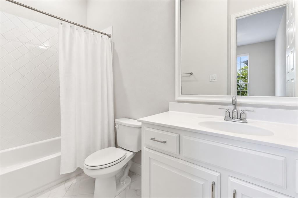 1843 Hollyhock Drive Property Photo 18