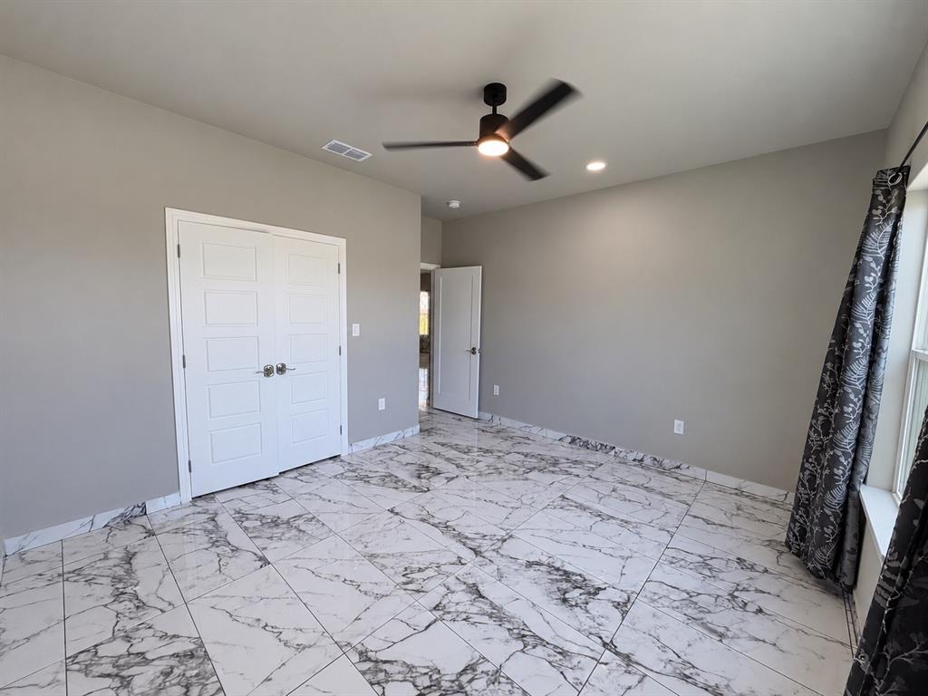 707 N Blanche Street Property Photo 14