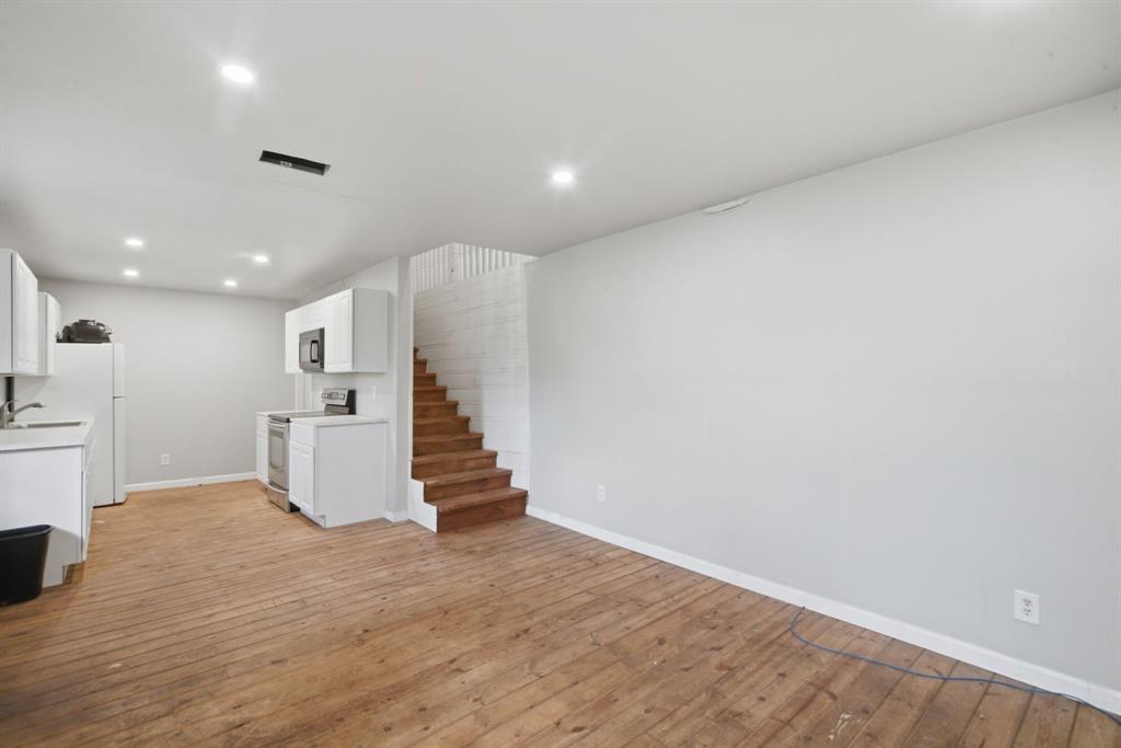 127 N Houston Street Property Photo 17