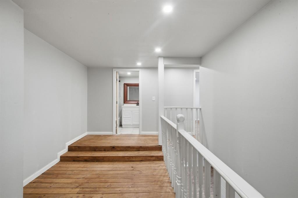 127 N Houston Street Property Photo 18