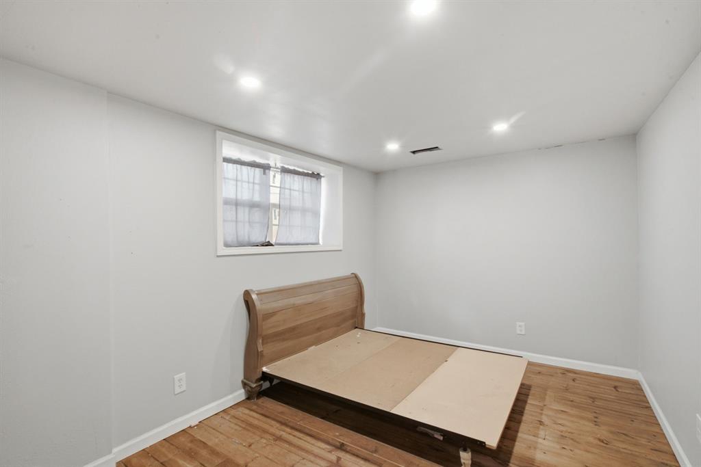 127 N Houston Street Property Photo 19