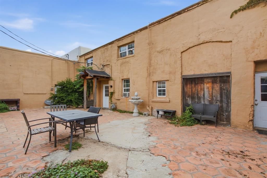 127 N Houston Street Property Photo 22