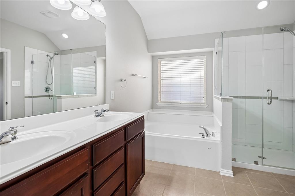 2317 Evening Song Drive Property Photo 10