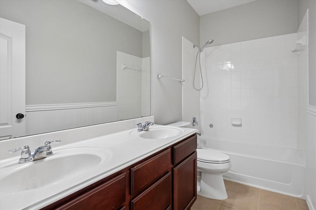 2317 Evening Song Drive Property Photo 14