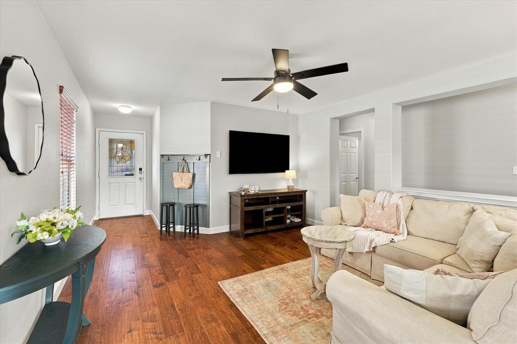 5916 Ridge Lake Drive Property Photo 1