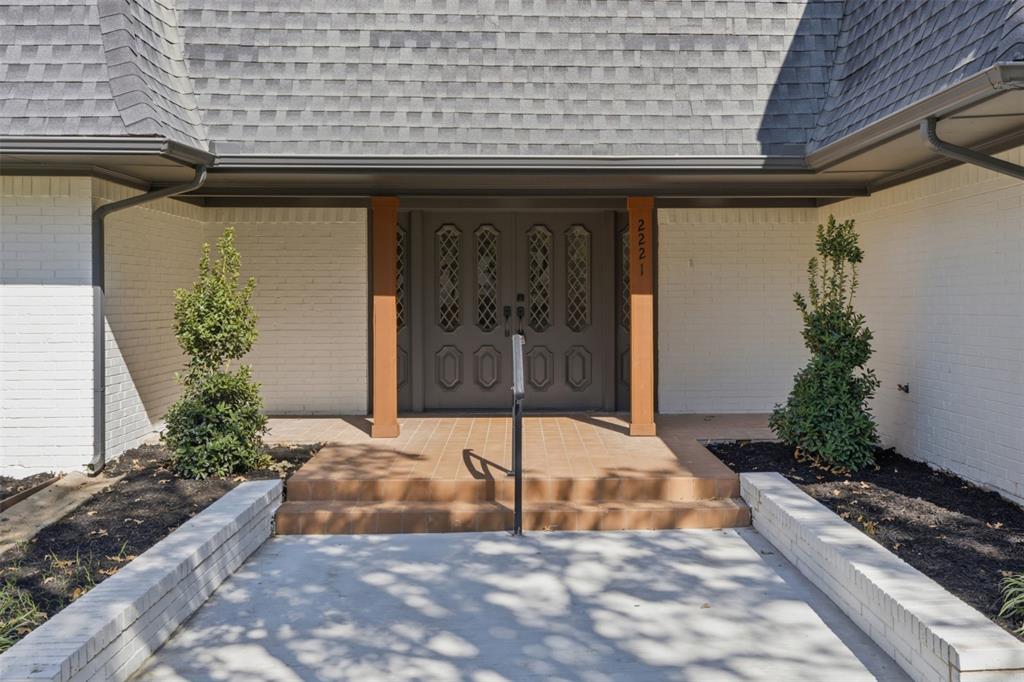 2221 Woodbrook Street Property Photo 1