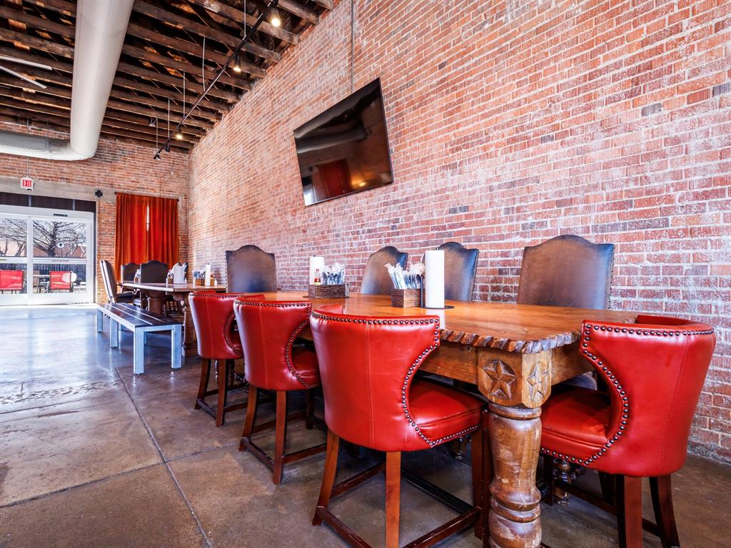 420 Commercial Property Photo 10