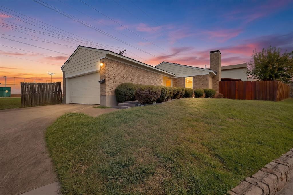 2228 Bunker Hill Drive Property Photo 1