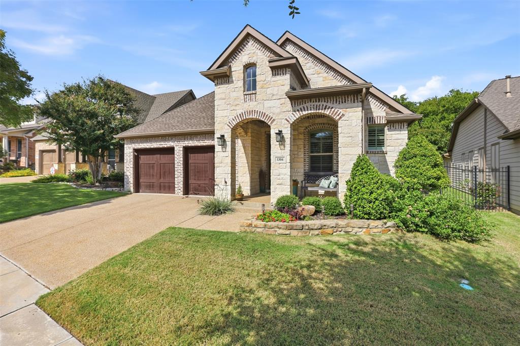 1304 Steepleview Lane Property Photo 1