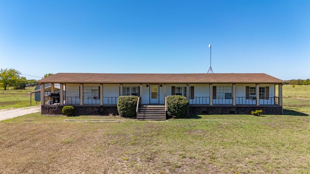 5716 County Road 4516 Property Photo 2