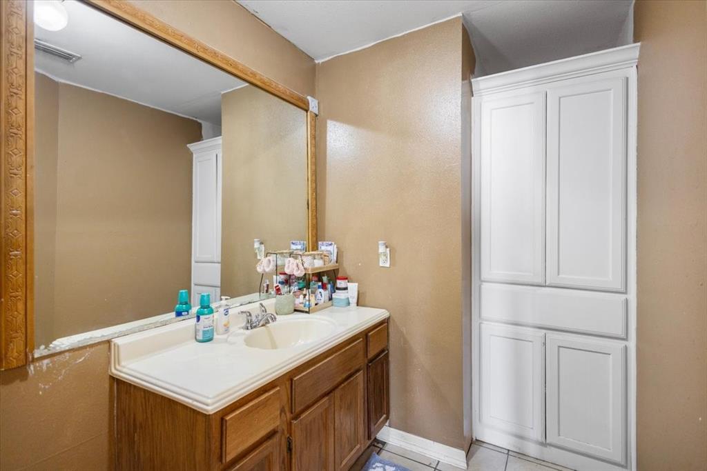 758 County Road 37 Property Photo 25