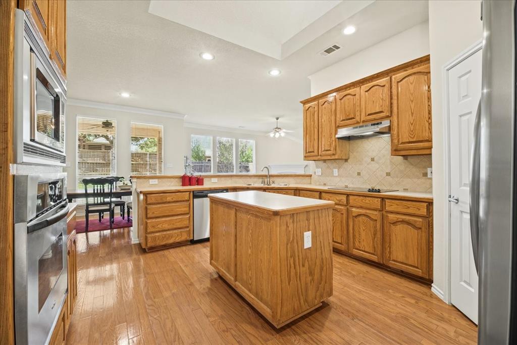 1403 Lowes Farm Parkway Property Photo 11