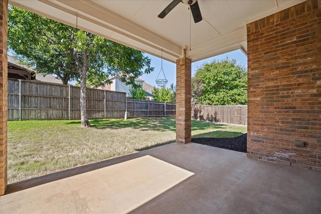 1403 Lowes Farm Parkway Property Photo 27