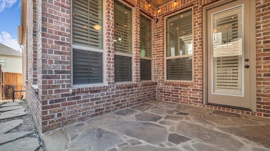 2608 Sir Wade Way Property Photo 32