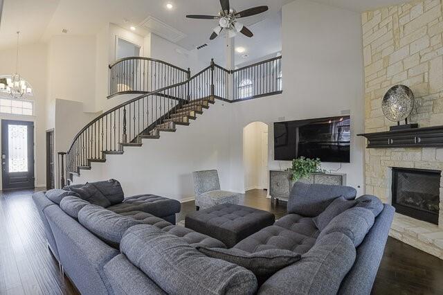 909 Heath Creek Drive Property Photo 15