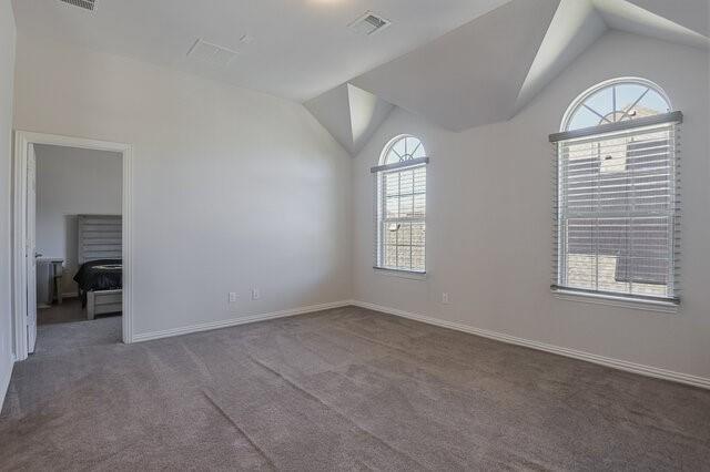 909 Heath Creek Drive Property Photo 24