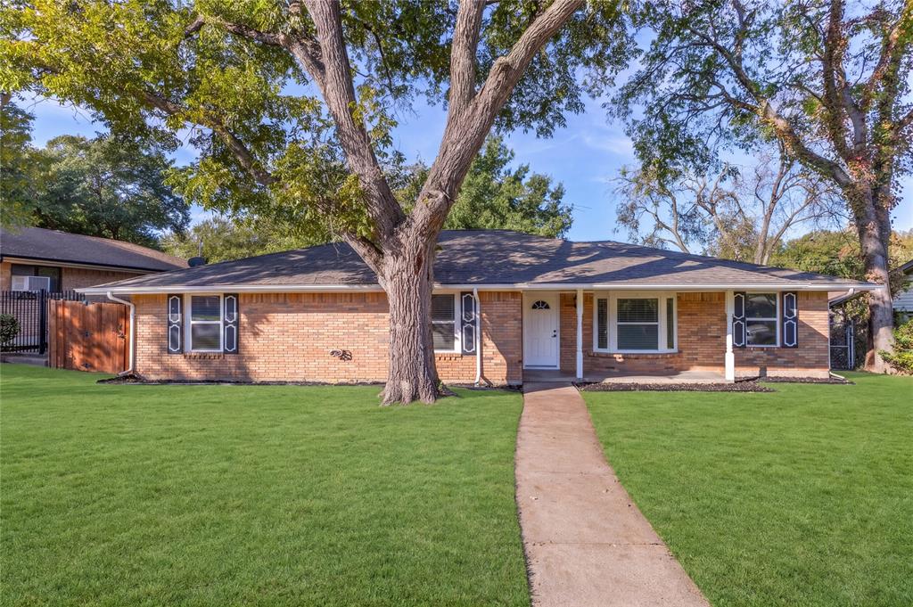 4012 Shady Hollow Lane Property Photo 1