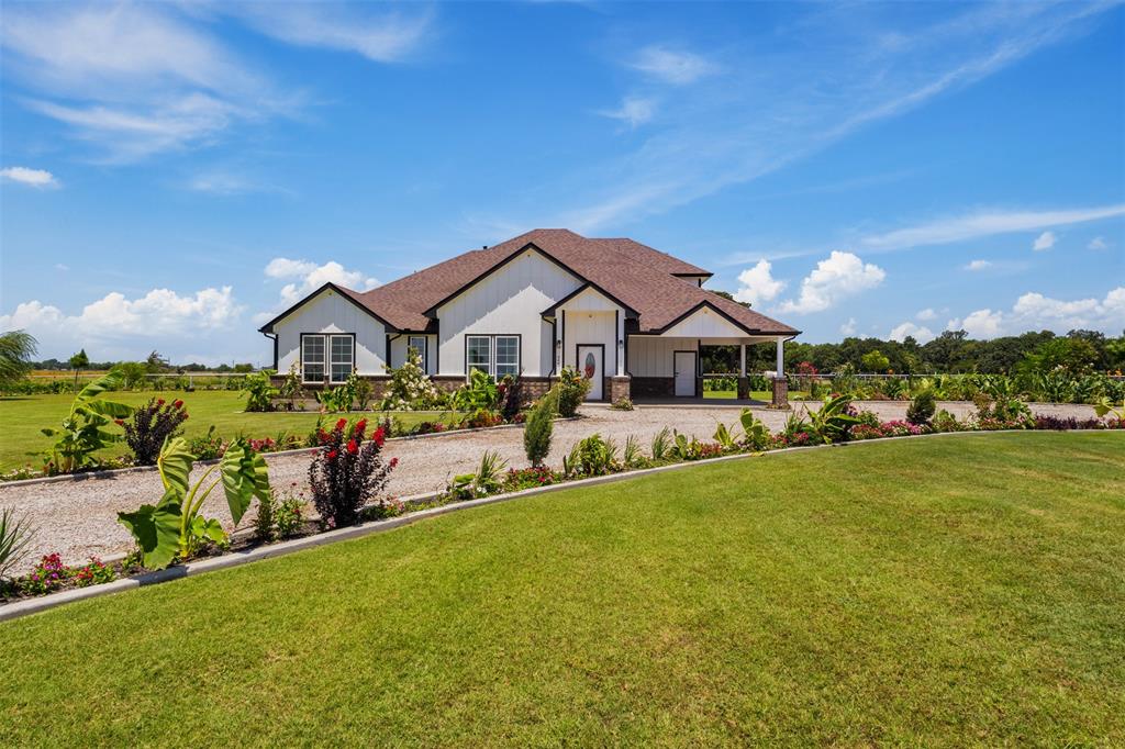 233 Private Road #7786
