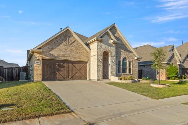 3305 Brookglen Drive Property Photo 1