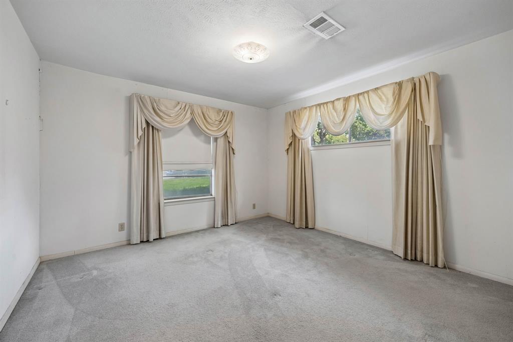 101 Poppy Lane Property Photo 10