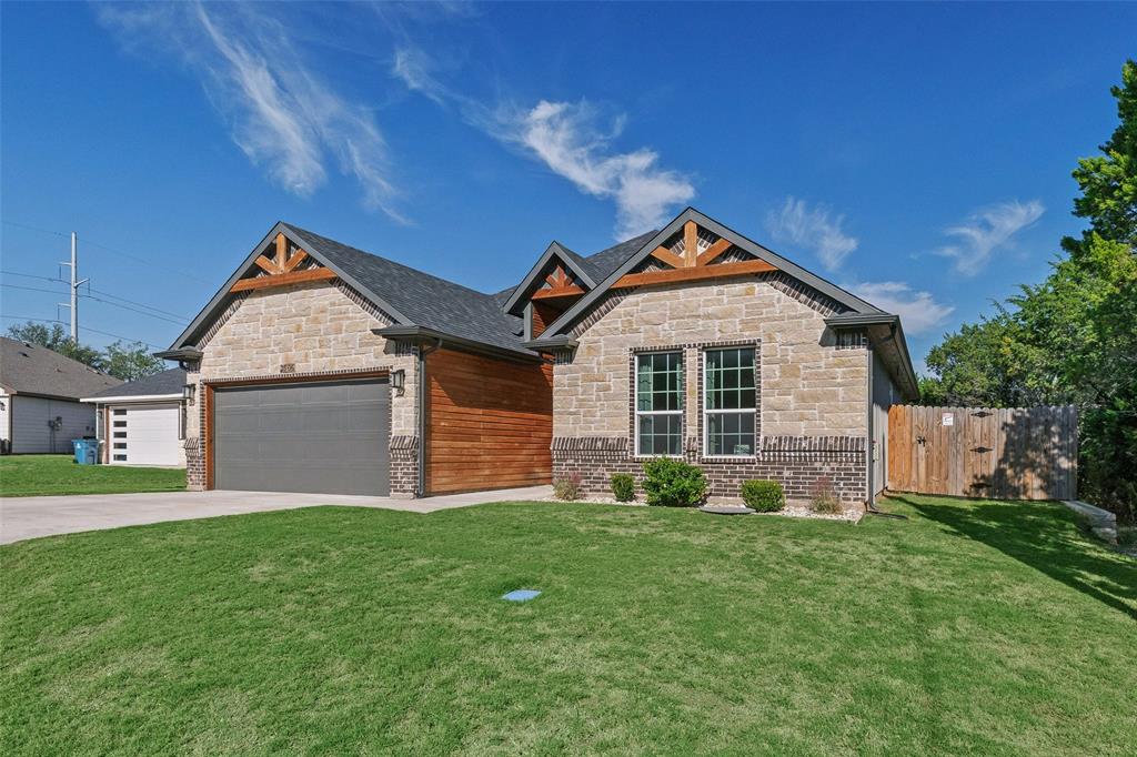 2506 Austin Court Property Photo 3