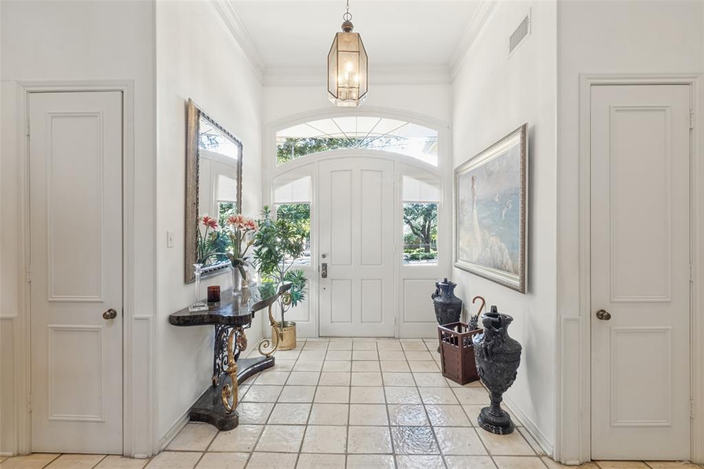 6215 Raintree Court Property Photo 4