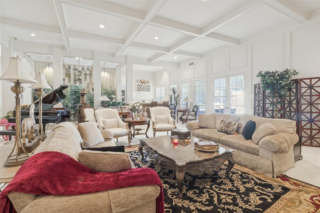 6215 Raintree Court Property Photo 8