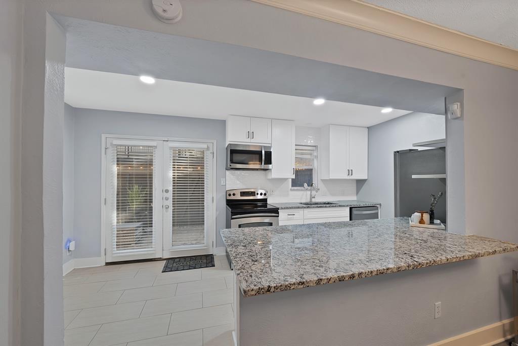 7738 Meadow Road 109 Property Photo 1