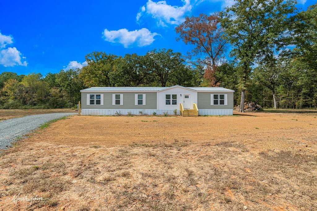 611 Nettleton Property Photo 1