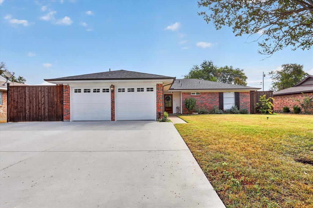 714 Hill City Drive Property Photo 1