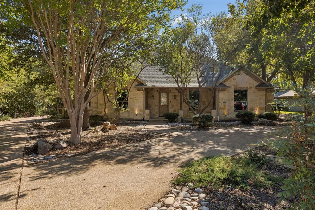 186 Moonlight Drive Property Photo 1