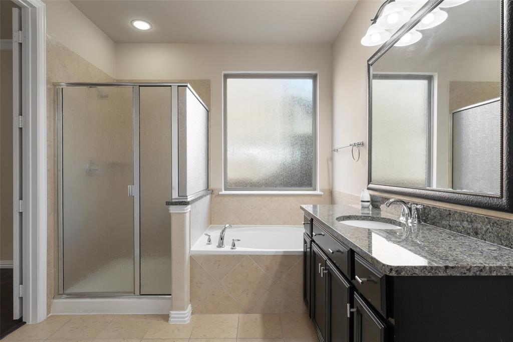 1704 Hickory Chase Circle Property Photo 24