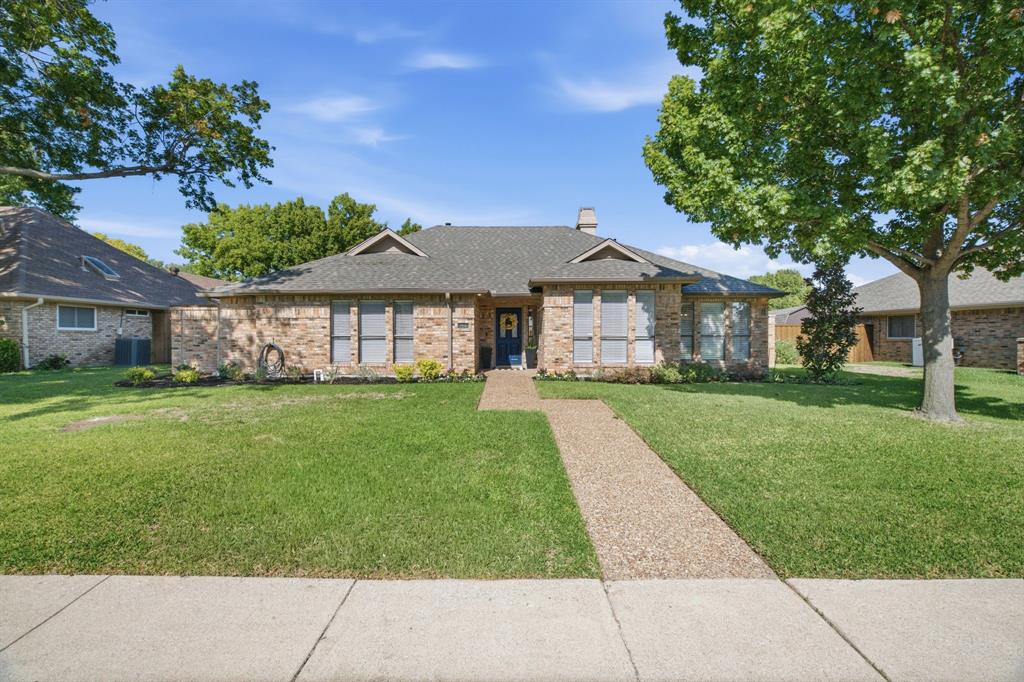 208 Steamboat Drive Property Photo 1