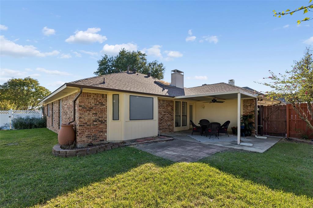 2051 Robin Hill Lane Property Photo 24