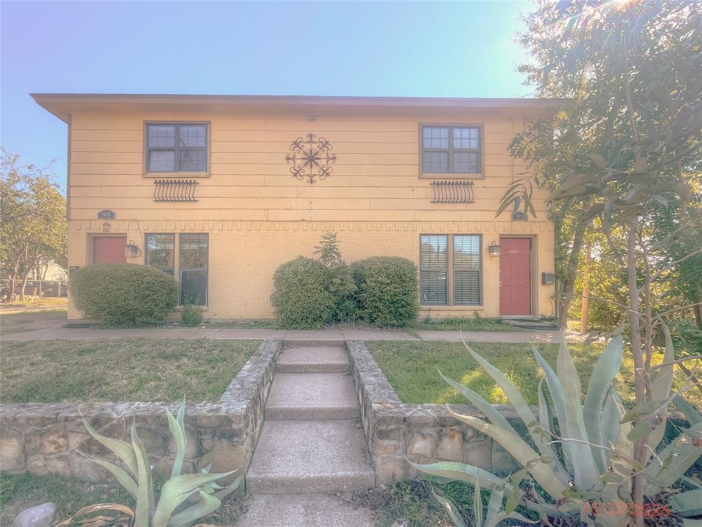 1911 Sutter Street Property Photo 1