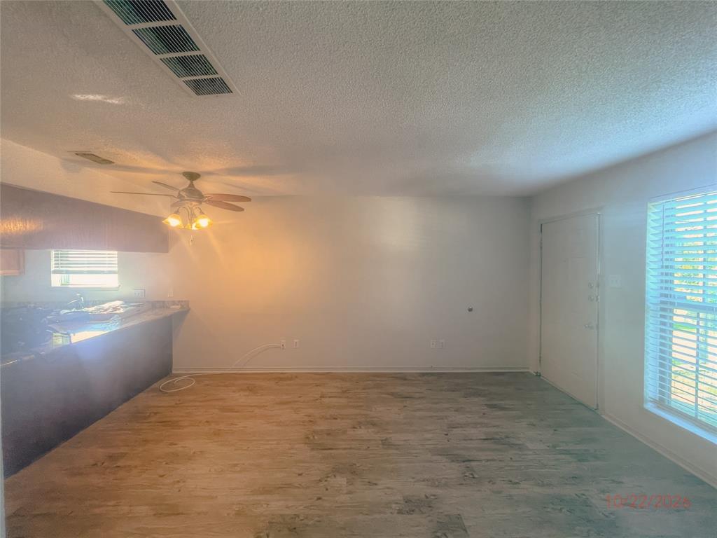1911 Sutter Street Property Photo 3
