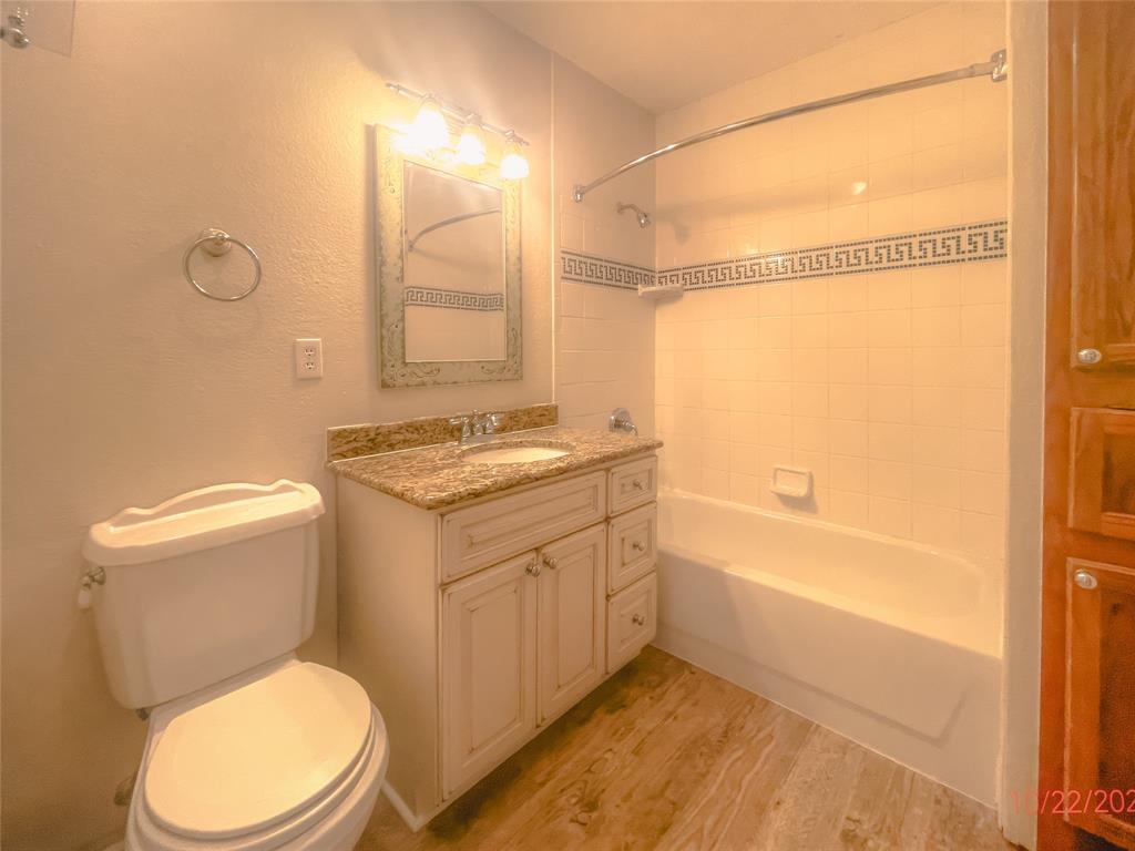 1911 Sutter Street Property Photo 10