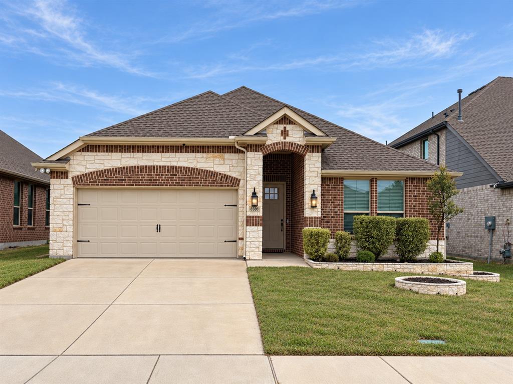658 Erin Hills Drive Property Photo 1