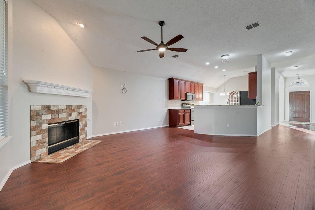 6310 Nueces Bay Drive Property Photo 6