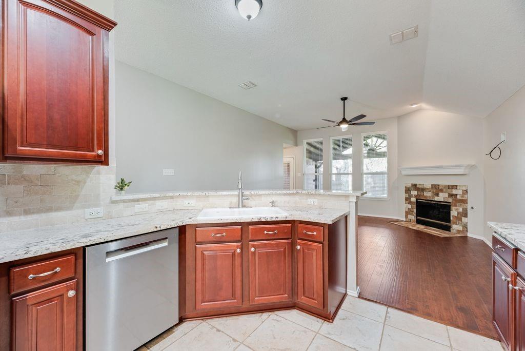 6310 Nueces Bay Drive Property Photo 9