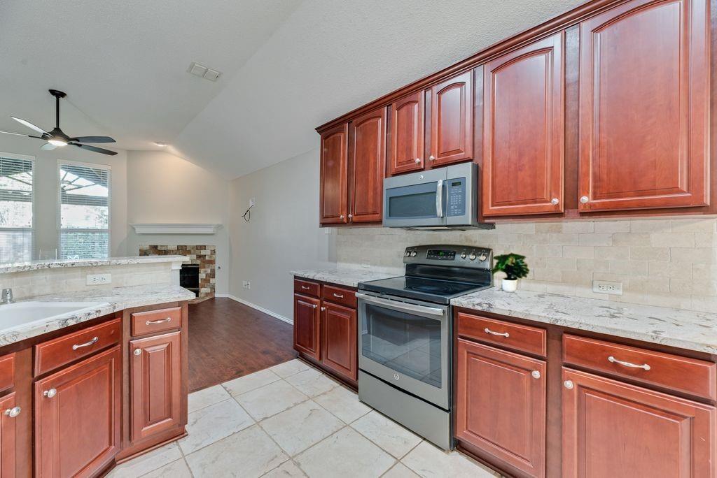 6310 Nueces Bay Drive Property Photo 10