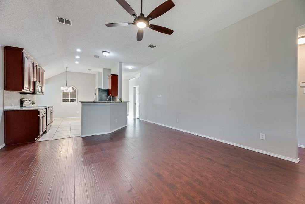 6310 Nueces Bay Drive Property Photo 11