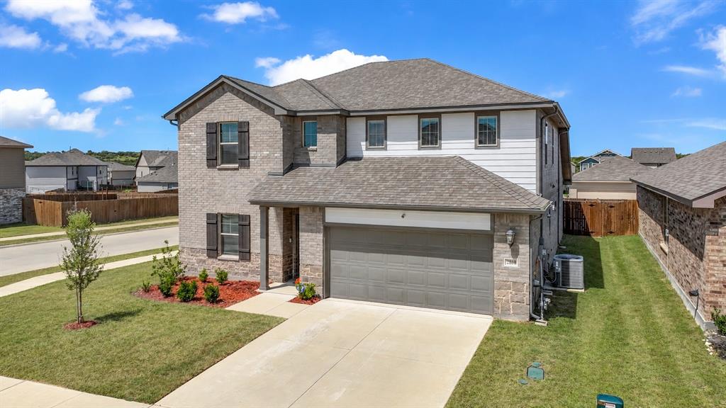 2860 Fox Trail Lane Property Photo 2