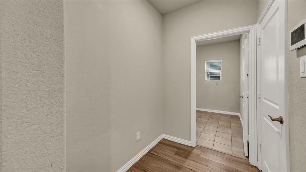 2860 Fox Trail Lane Property Photo 7