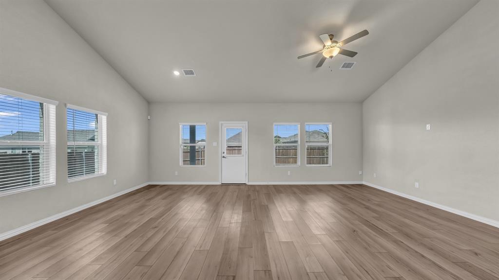 2860 Fox Trail Lane Property Photo 17