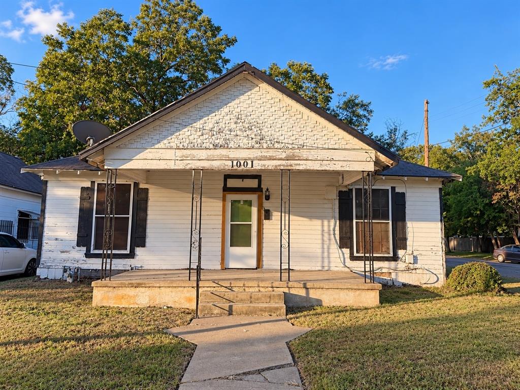 1001 S 16th Street Property Photo 1