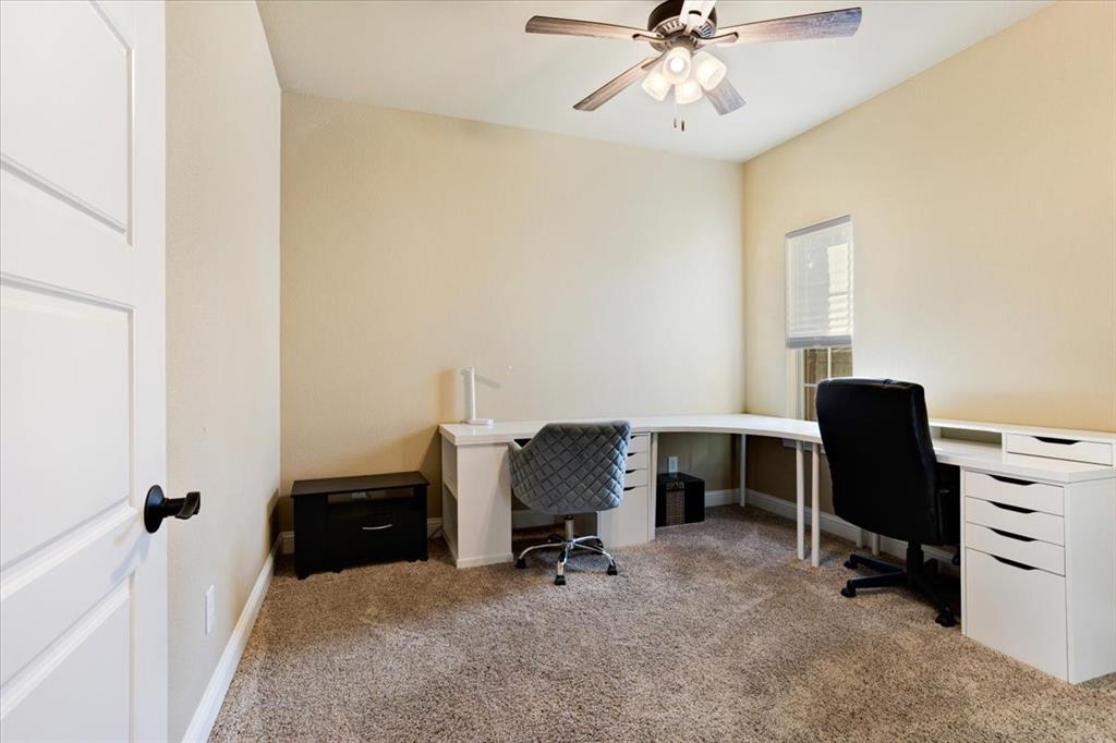 401 Mesa Property Photo 4